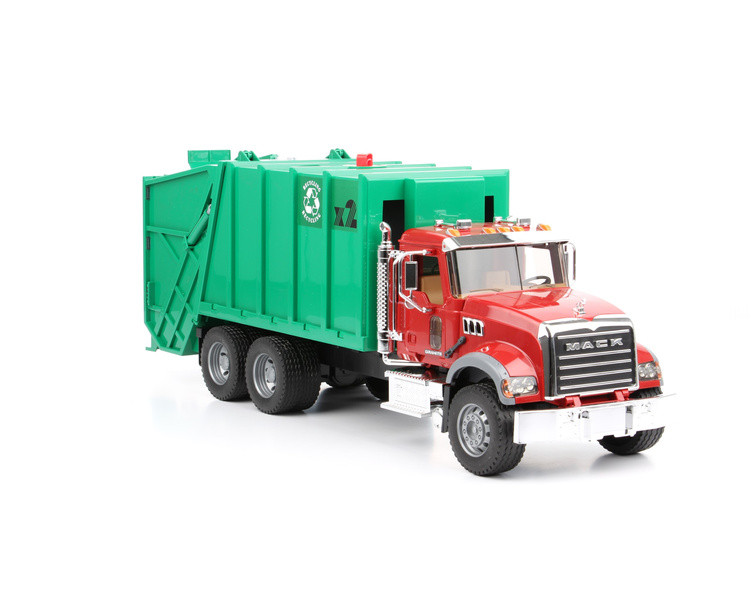 Bruder 02812 Mack śmieciarka bez stopnia tylnego. 