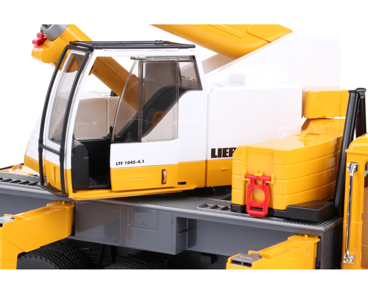 Bruder 02818 Mack z dźwigiem Liebherr bez oryginalnego opakowania