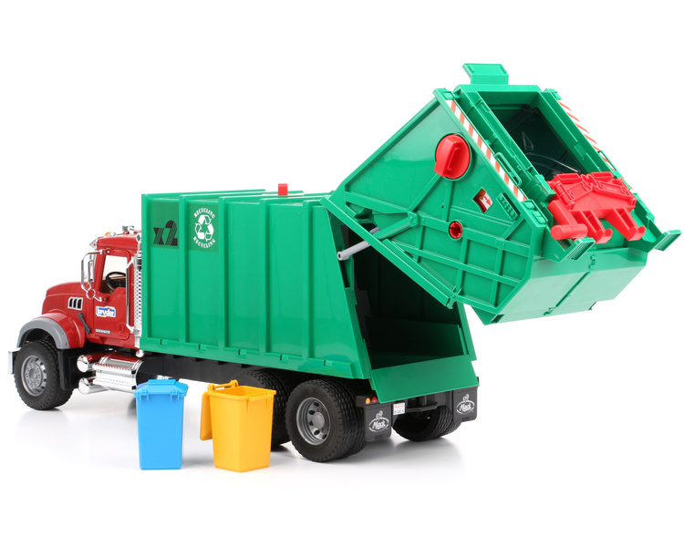 Bruder 02812 Mack śmieciarka bez stopnia tylnego. 