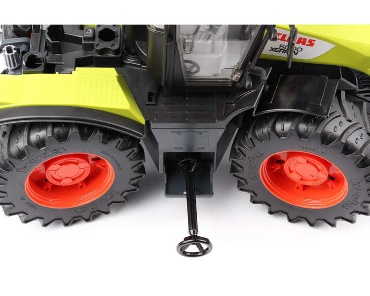 Bruder 03015 traktor Class Xerion 5000